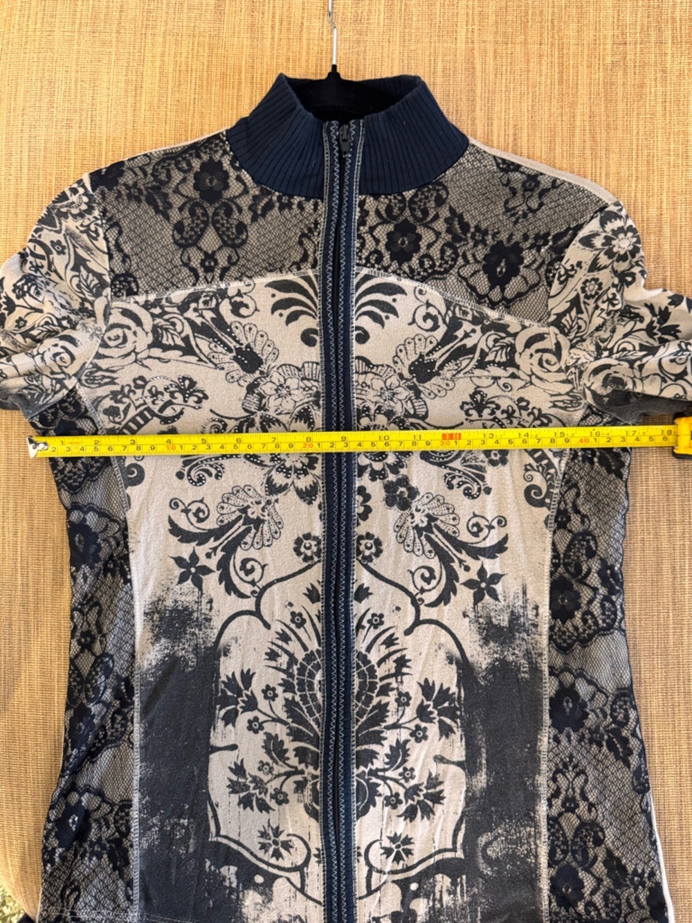 Skinny Minnie Y2K Baroque Floral Lace Zip Front Sweater - Picture 4 of 5